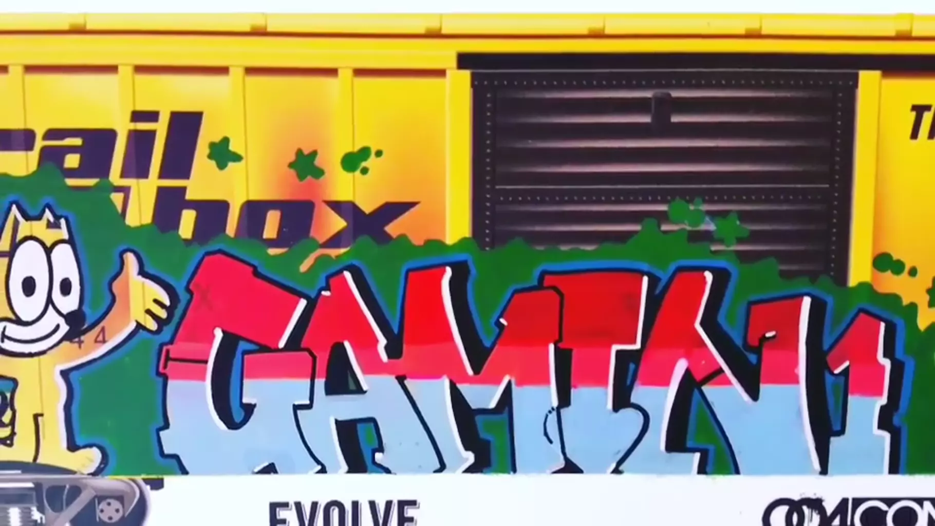 004 MIAMI | GRAFFITI BOX CARS